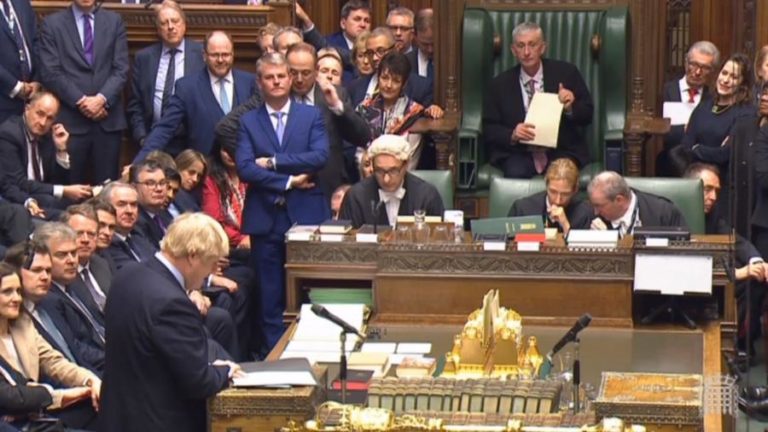 PROCESSO DE RATIFICAÇÃO DO ACORDO DE SAÍDA COMEÇA HOJE NO PARLAMENTO BRITÂNICO