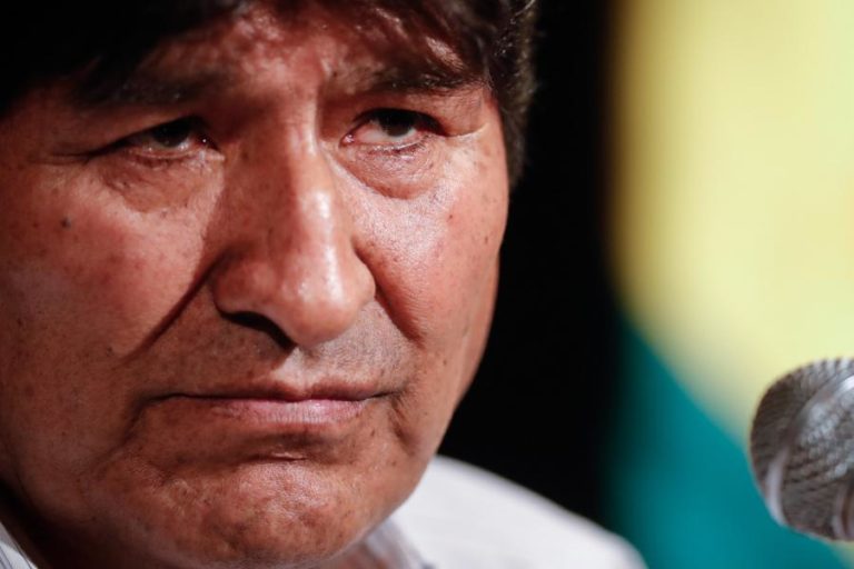 BOLÍVIA EMITE MANDADO DE DETENÇÃO CONTRA EX-PRESIDENTE EVO MORALES
