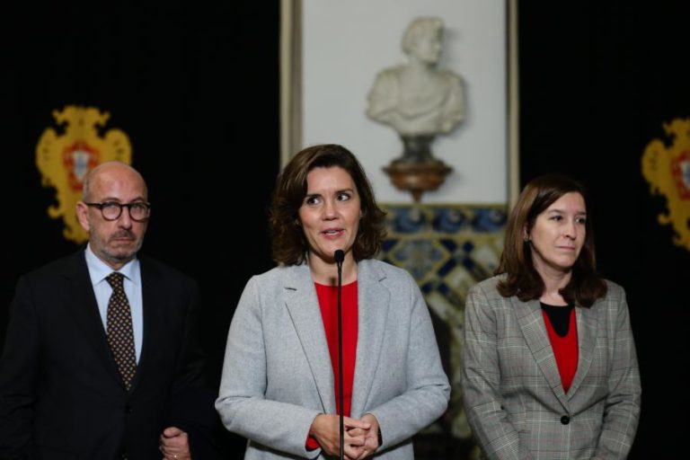 CRISTAS CONFIRMA VOTO CONTRA O OE2020 E CONSIDERA QUE POSIÇÃO É CONSENSUAL NO CDS-PP