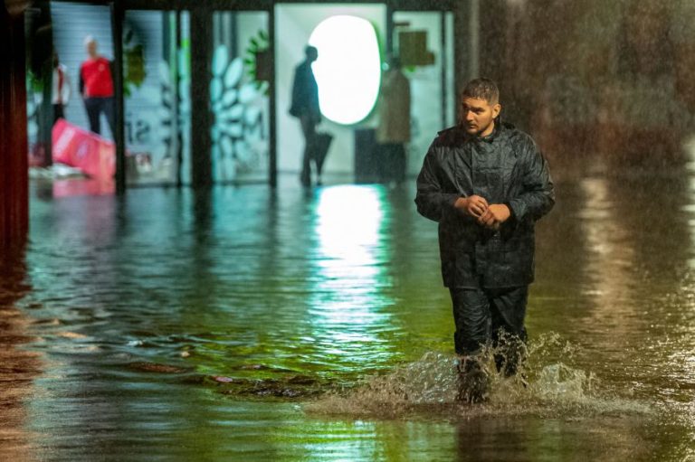 MAU TEMPO: MAIS DE 6.200 OCORRÊNCIAS, 70 DESALOJADOS E DOIS MORTOS