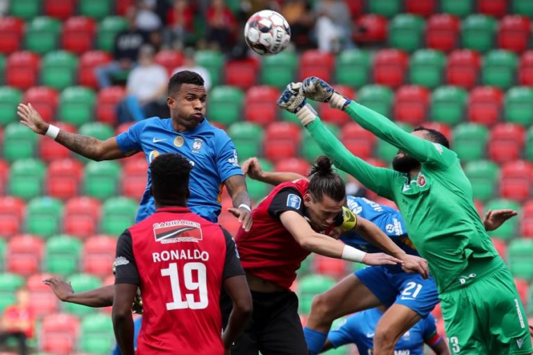MARÍTIMO E PENAFIEL DESPEDEM-SE DA TAÇA DA LIGA COM ‘NULO’