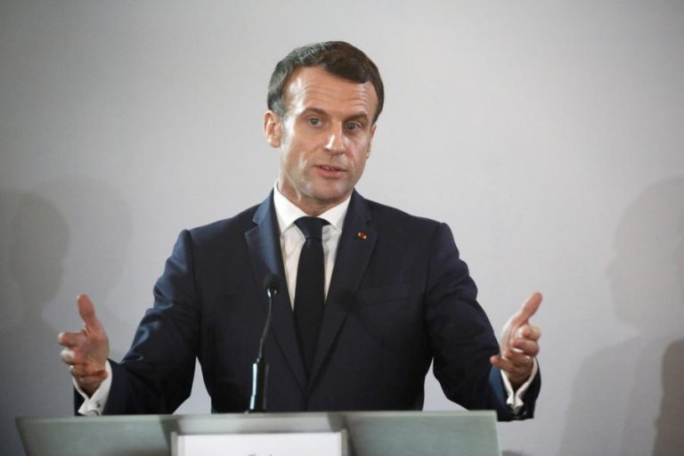 MACRON E SISSI PEDEM “A MAIOR CONTENÇÃO” PARA EVITAR ESCALADA NA LÍBIA