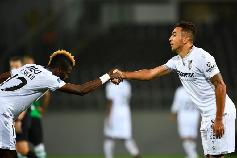 GUIMARÃES BATE COVILHÃ E VENCE BENFICA NA CORRIDA À ‘FINAL FOUR’ DA TAÇA DA LIGA