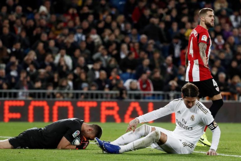 REAL MADRID ‘ESBARRA’ NOS ‘FERROS’ E DEIXA FUGIR FC BARCELONA NO TOPO