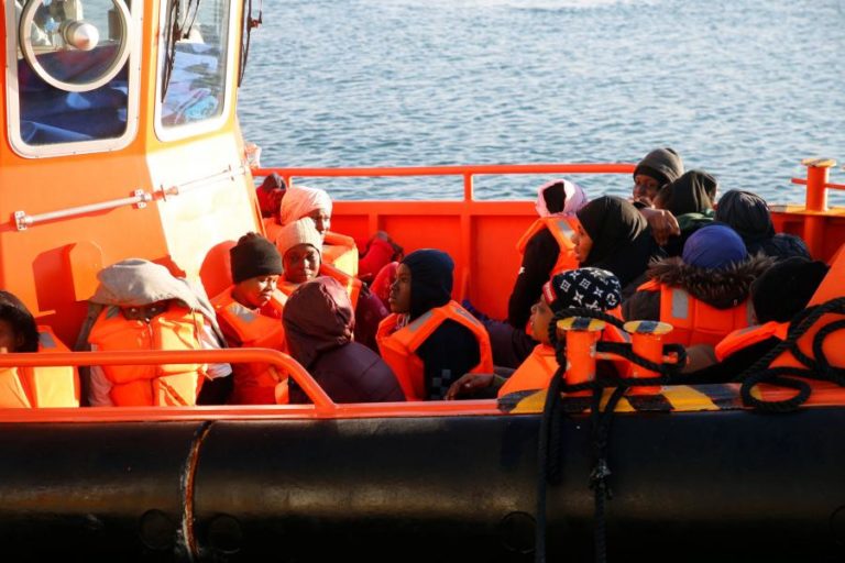 AUTORIDADES RESGATARAM MAIS DE 180 MIGRANTES NAS ÚLTIMAS HORAS JUNTO À COSTA ESPANHOLA