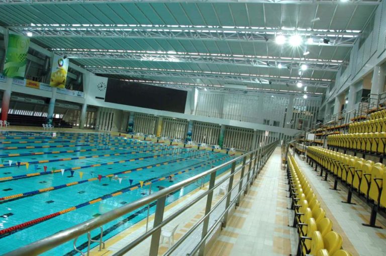 ALGÉS E DAFUNDO BATE RECORDE NACIONAL ABSOLUTO NOS 4X50 METROS ESTILOS FEMININOS