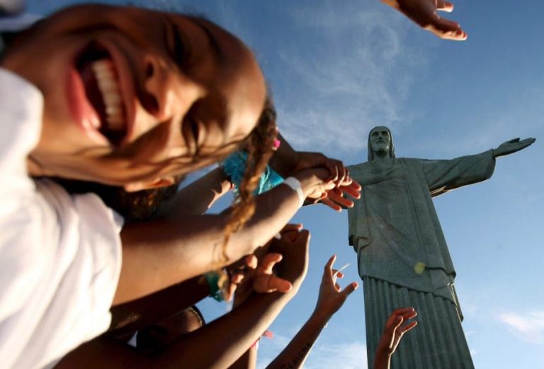 CONFIANÇA DOS CONSUMIDORES BRASILEIROS AUMENTOU EM DEZEMBRO