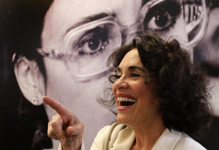 ATRIZ REGINA DUARTE INICIA “PERÍODO DE TESTES” NA SECRETARIA DA CULTURA DO BRASIL