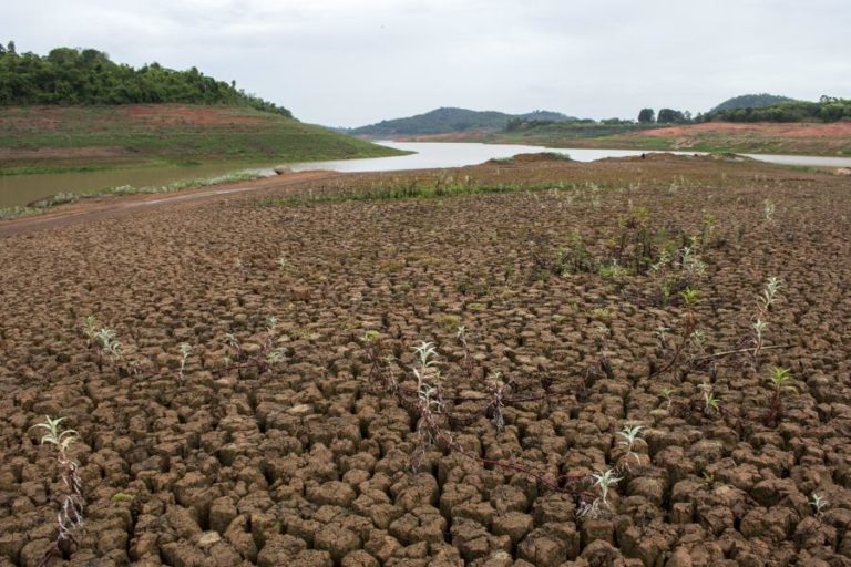 QUASE UM TERÇO DO CONTINENTE AINDA EM SITUAÇÃO DE SECA APESAR DO DESAGRAVAMENTO