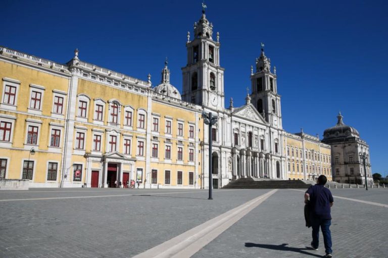 CARRILHÕES DO PALÁCIO NACIONAL DE MAFRA VOLTAM A OUVIR-SE NO DIA 01 DE FEVEREIRO