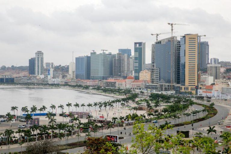 LUANDA LEAKS: “EXISTE UMA TEIA DE CORRUPÇÃO INTERNACIONAL PARA ALÉM DE ANGOLA” – ATIVISTA