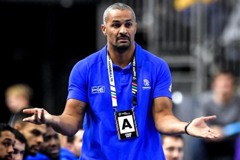 ANDEBOL/EUROPEU: SELECIONADOR FRANCÊS ELOGIA PORTUGAL E ALERTA PARA IMPORTÂNCIA DO PRIMEIRO JOGO