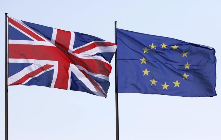 BREXIT: EMPRESAS SUSPENDEM OU INVERTEM ESTRATÉGIA DE DESLOCAÇÃO PARA A UE