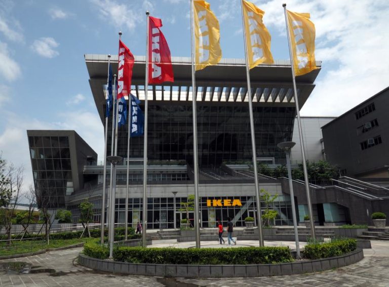 VÍRUS: RETALHISTA IKEA ENCERRA TEMPORARIAMENTE ESTABELECIMENTOS NA CHINA