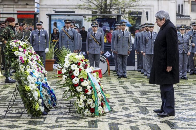 FERRO RODRIGUES DESTACA “ENORME INTELECTO E VASTA CULTURA” DE JÚLIO CASTRO CALDAS