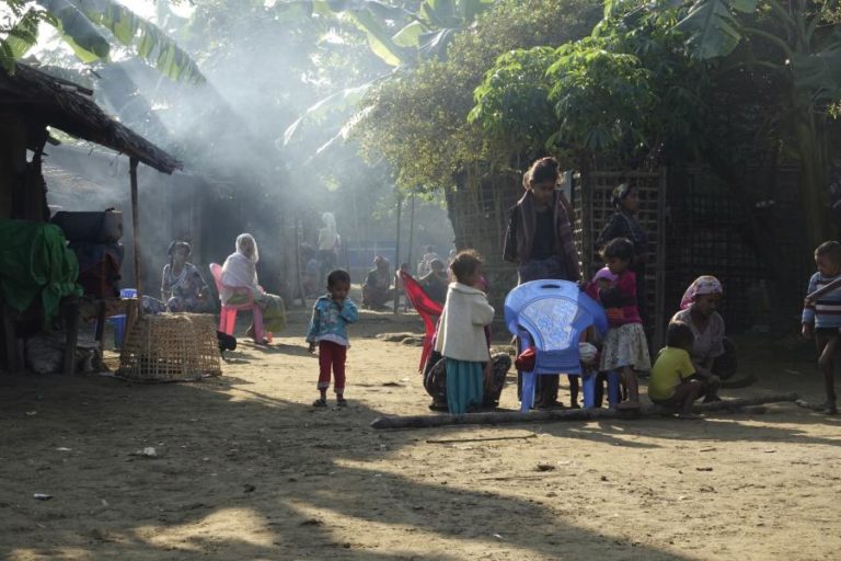 UE PEDE A MYANMAR QUE APLIQUE TODAS AS MEDIDAS CAUTELARES IMPOSTAS PELO TIJ
