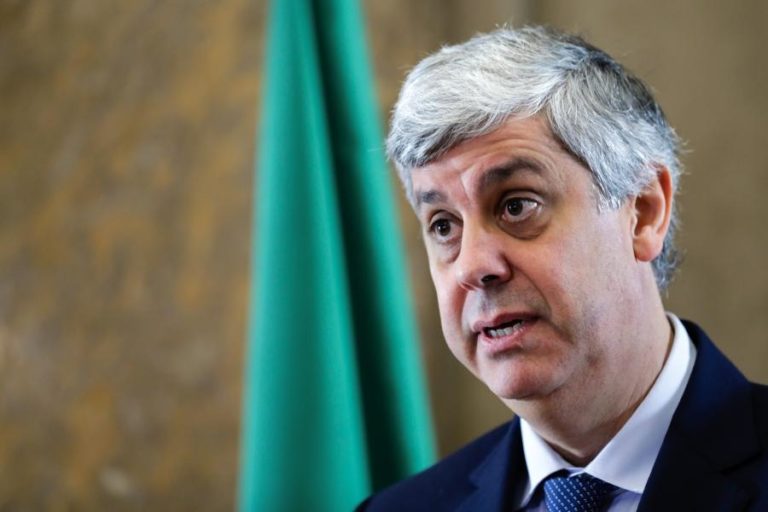 GOVERNO DIZ NÃO ESTAR A EQUACIONAR NOVAS INJEÇÕES NO NOVO BANCO