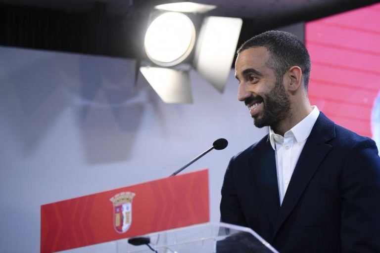 RÚBEN AMORIM PREFERE IR BUSCAR JOGADORES À EQUIPA B DO SPORTING DE BRAGA DO QUE CONTRATAR NOVOS