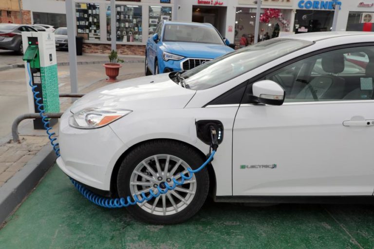 CORREÇÃO: VENDA DE CARROS ELÉTRICOS LIGEIROS DE PASSAGEIROS CRESCEU 69% EM 2019