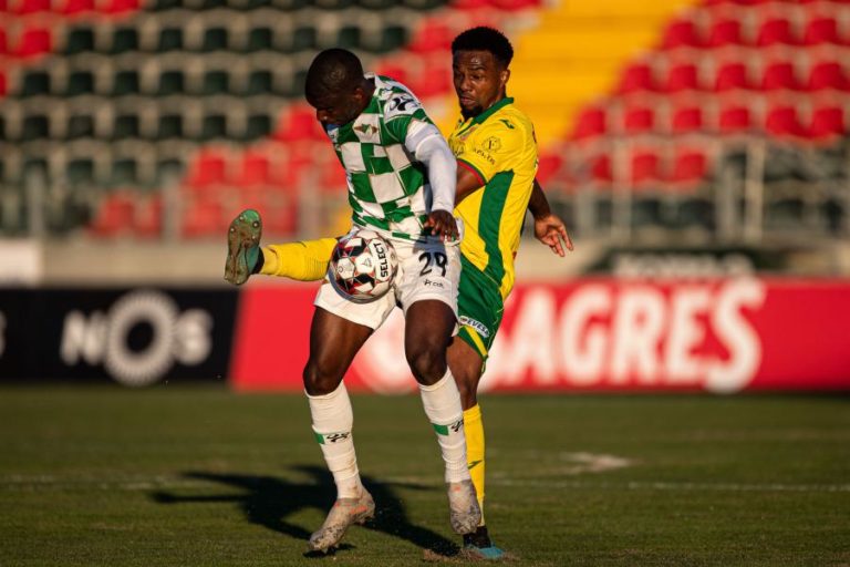 PAÇOS DE FERREIRA VENCE MOREIRENSE E DEIXA ZONA DE DESPROMOÇÃO