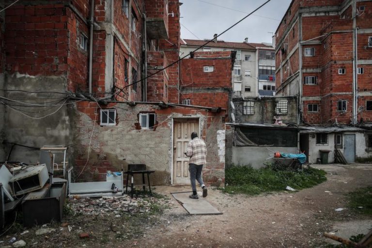 UM ANO APÓS CONFRONTOS NO BAIRRO DA JAMAICA A FAMA PIOROU MAS HÁ QUEM VOLTE COM SAUDADES