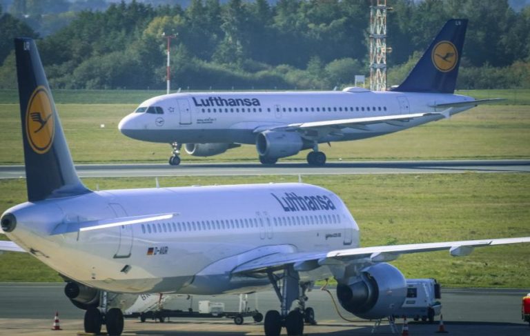 VÍRUS: COMPANHIA AÉREA ALEMÃ LUFTHANSA CANCELOU VOOS DE E PARA A CHINA