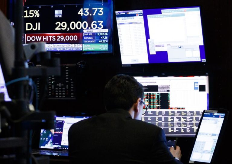BOLSA DE NOVA IORQUE NEGOCIA EM ALTA SUPORTADA POR ACORDO ENTRE WASHINGTON E PEQUIM