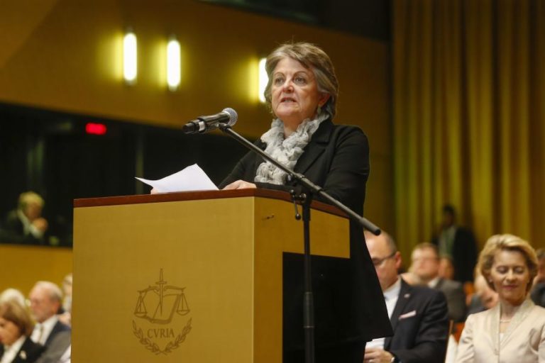 COMISSÁRIA ELISA FERREIRA DESTACA IMPORTÂNCIA DE PROGRAMAS DE COOPERAÇÃO REGIONAIS