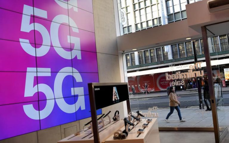 5G: BRUXELAS ACONSELHA PAÍSES DA UE A RESTRINGIR OU EXCLUIR “FORNECEDORES DE ALTO RISCO”