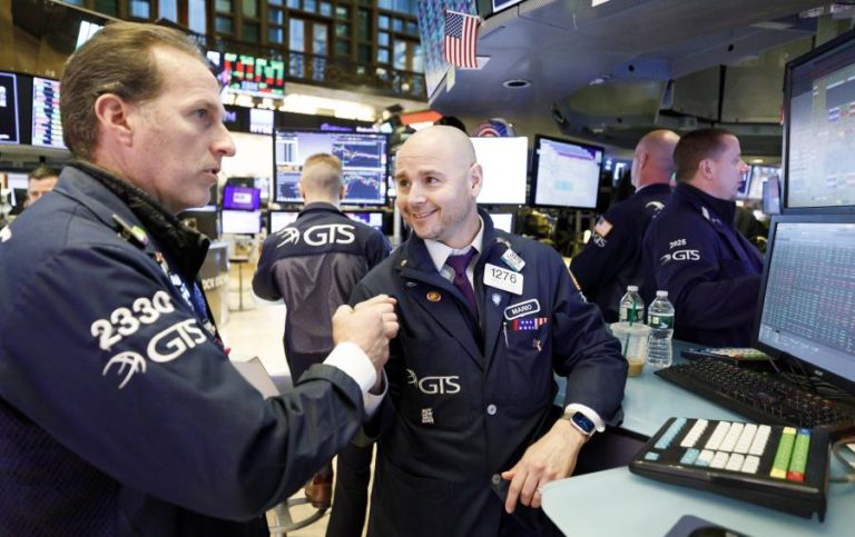 WALL STREET ENCERRA SEMANA COM A TENDÊNCIA DE SUPERAÇÃO DE RECORDES DOS ÍNDICES