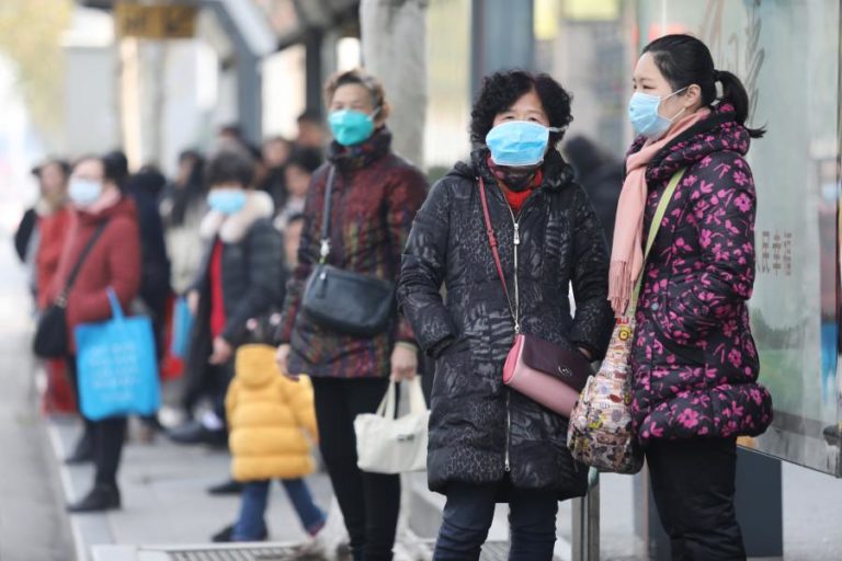 MACAU CRIA CENTRO DE CONTINGÊNCIA E AUMENTA CONTROLO NOS AEROPORTOS DEVIDO A PNEUMONIA VIRAL
