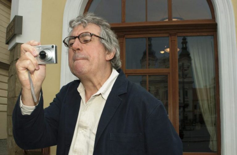 MORREU O ATOR E ENCENADOR TERRY JONES, UM DOS MONTY PYTHON