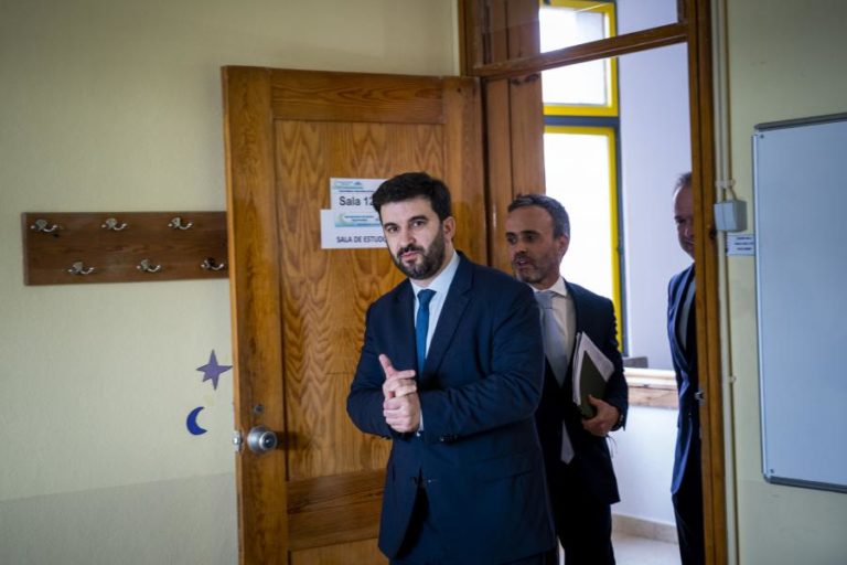 ME MANTÉM APOSTA NAS PARCERIAS COM OS MUNICÍPIOS PARA REQUALIFICAR ESCOLAS