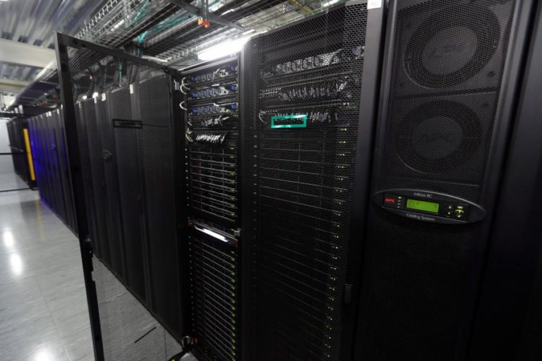 ÉVORA ACOLHE SUPERCOMPUTADOR LIGADO AO PROJETO DO MAIOR RADIOTELESCÓPIO DO MUNDO