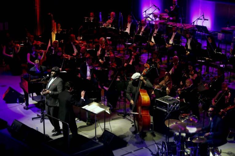 STEFAN BLUNIER VAI SER MAESTRO DA SINFÓNICA DO PORTO A PARTIR DE JANEIRO DE 2021