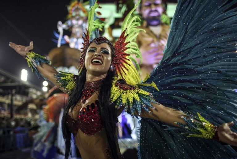 BRASIL ESTIMA RECEBER 36 MILHÕES DE VISITANTES NO CARNAVAL QUE COMEÇA HOJE