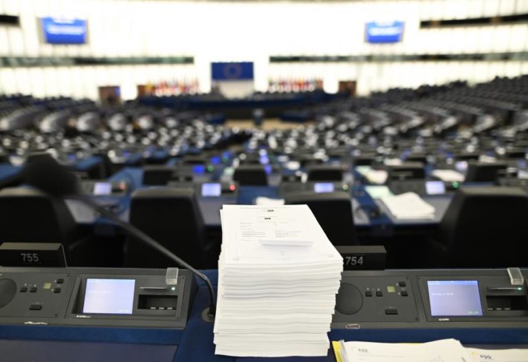 EURODEPUTADOS DEBATEM BRANQUEAMENTO DE CAPITAIS NA UE APÓS REVELAÇÕES DO ‘LUANDA LEAKS’