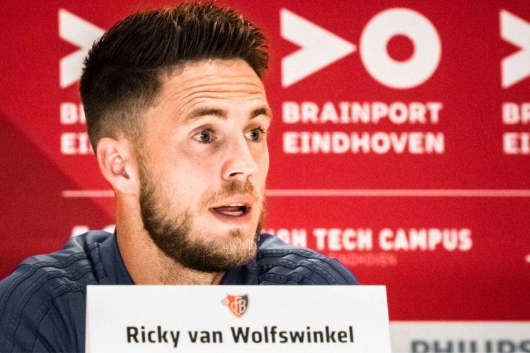 VAN WOLFSWINKEL APTO PARA JOGAR DEPOIS DE LONGA PARAGEM DEVIDO A UM ANEURISMA