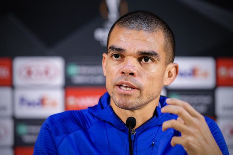 PEPE, DANILO E ABOUBAKAR CONTINUAM CONDICIONADOS NO FC PORTO ANTES DO CLÁSSICO