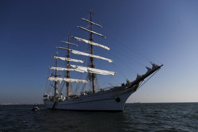“SAGRES” CHEGOU AO RIO DE JANEIRO PELA BAÍA QUE LHE DEU NOME NO PASSADO