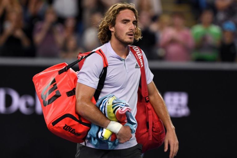 TENISTA GREGO STEFANOS TSITSIPAS REGRESSA PARA DEFENDER TÍTULO NO ESTORIL OPEN