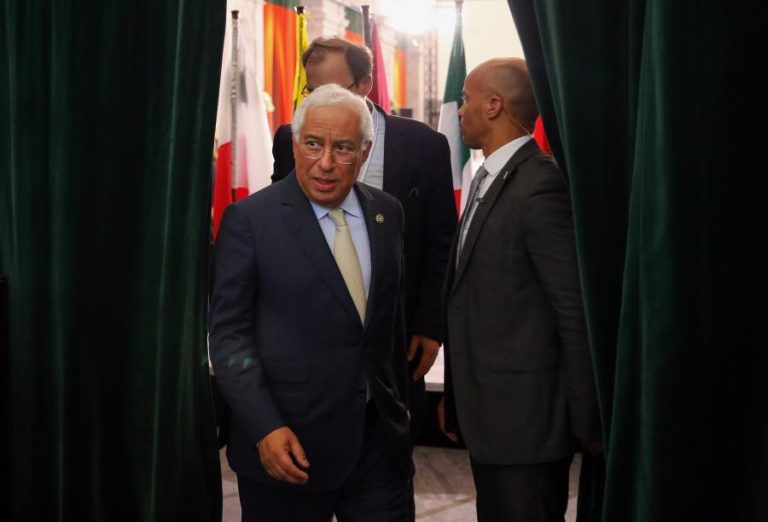 TANCOS: COSTA DIZ QUE NÃO FALOU COM CASA MILITAR DA PRESIDÊNCIA MAS MANTEVE MARCELO INFORMADO