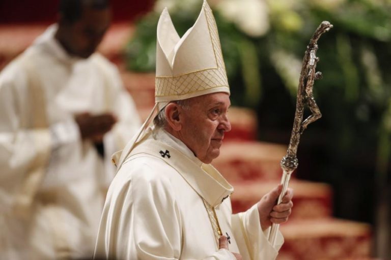 PAPA PEDE “NOVA CULTURA” PARA TRATAR DOENTES PORQUE NÃO SÃO APENAS NÚMEROS