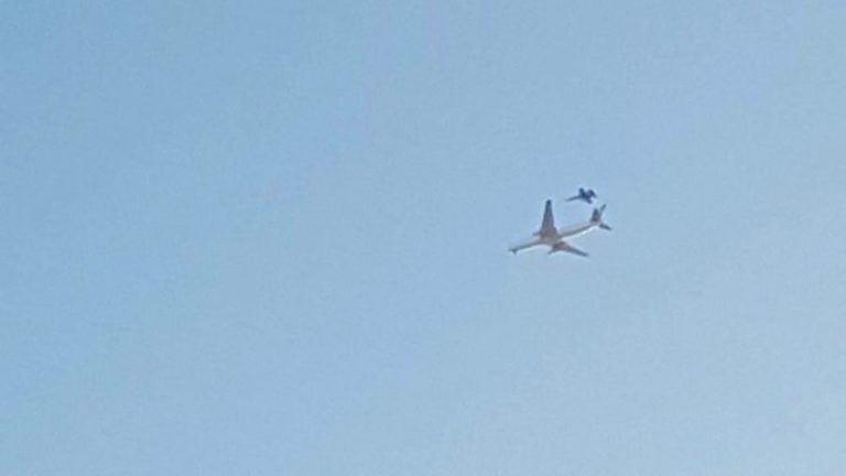 AVIÃO DA AIR CANADA PREPARA-SE PARA ATERRAGEM DE EMERGÊNCIA EM MADRID APÓS PROBLEMAS TÉCNICOS