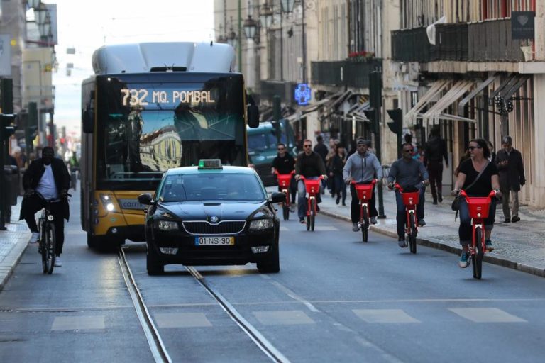 ASSOCIAÇÃO TEME QUE MUDANÇAS DE TRÂNSITO NA BAIXA DE LISBOA EXPULSEM MAIS RESIDENTES