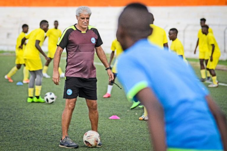 SACRIFÍCIO E DEDICAÇÃO VALEM CINCO TROFÉUS A HORÁCIO GONÇALVES EM MOÇAMBIQUE