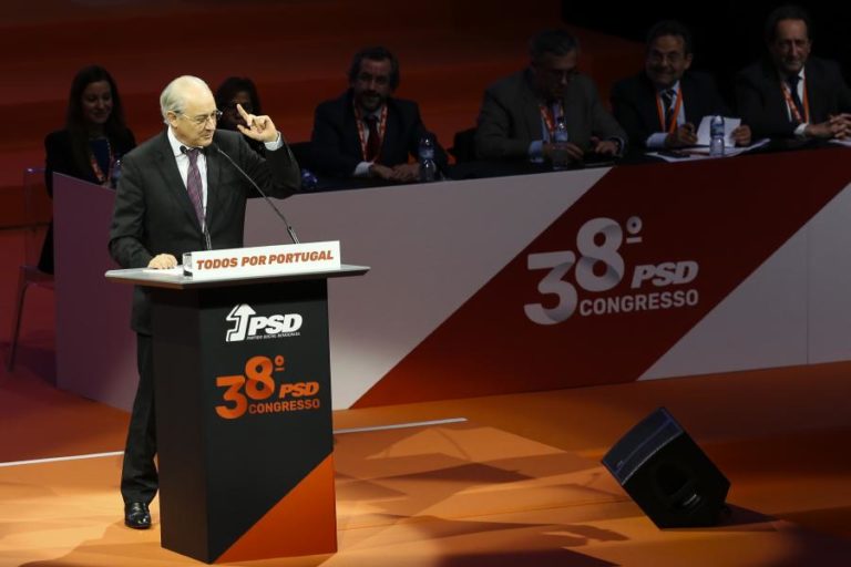 RIO DIZ QUE GOVERNO DE AMBIÇÃO “POUCOCHINHA” SÓ PERMITE PEQUENOS AUMENTOS DE SALÁRIOS