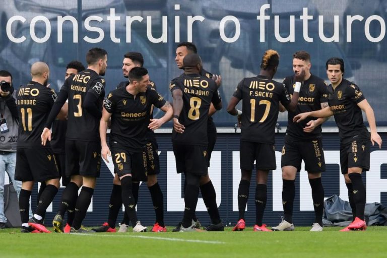 GUIMARÃES BATE FAMALICÃO POR 7-0 E ALCANÇA MAIOR GOLEADA DA ÉPOCA NA I LIGA