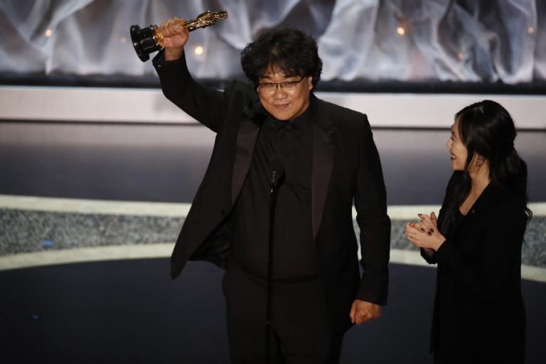 BONG JOON HO VENCE ÓSCAR DE MELHOR REALIZADOR PELA DIREÇÃO DE “PARASITAS”