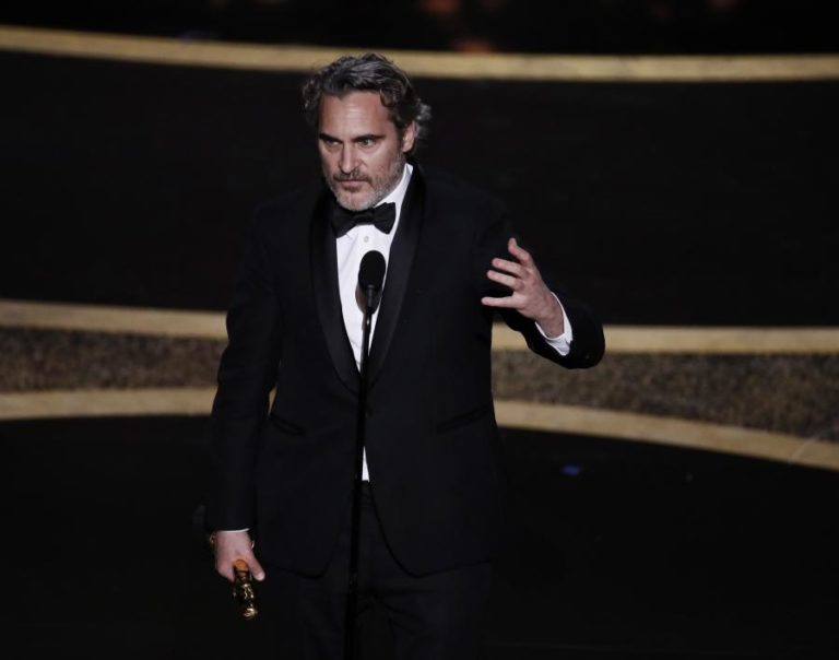 “JOKER” DÁ A JOAQUIN PHOENIX O ÓSCAR DE MELHOR ATOR
